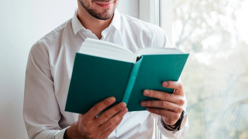 Какую книгу подарить мужчине? Подарок на день рождения руководителю ...